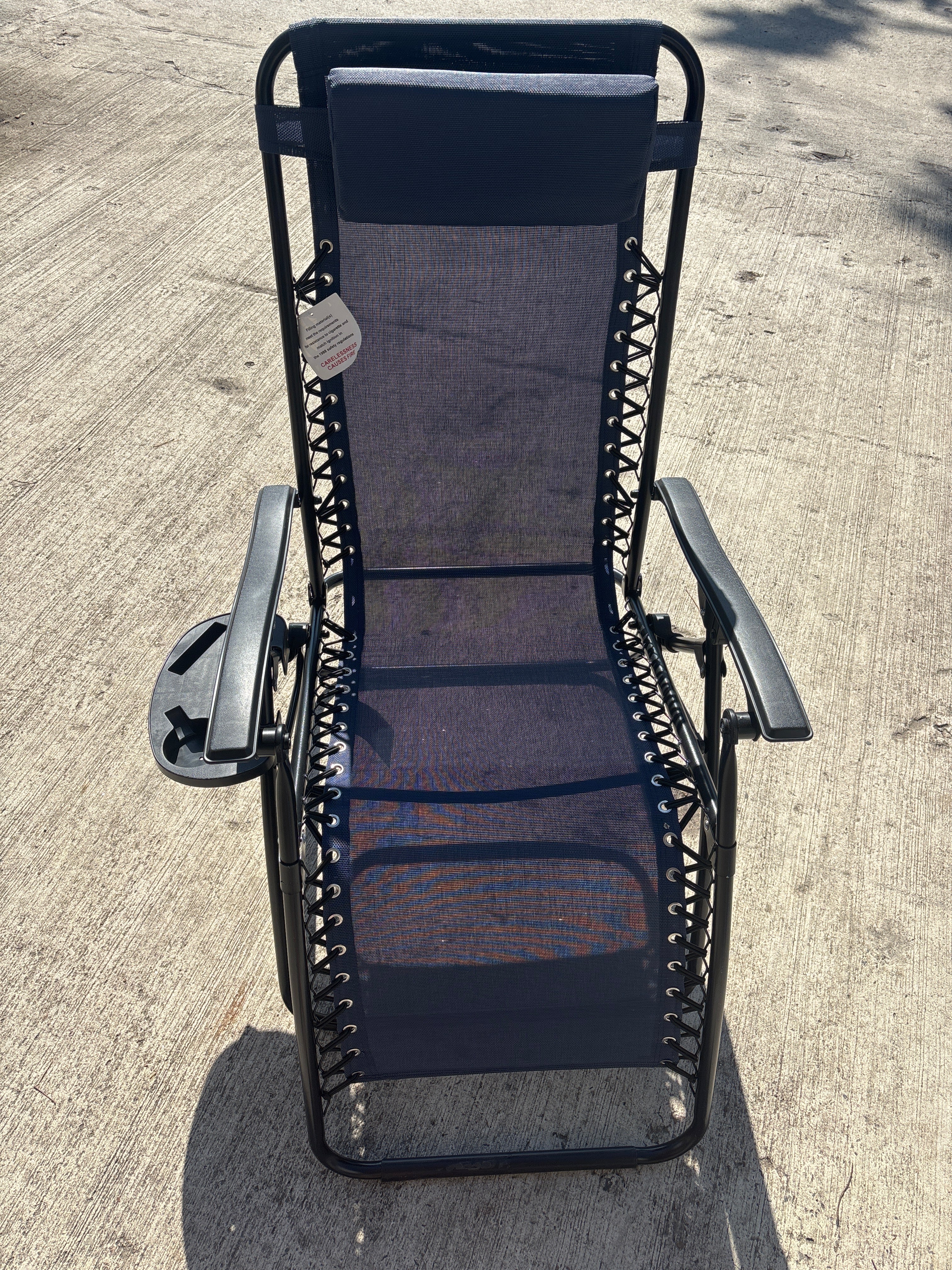 Zero Gravity Relaxer with cup holder - blue 2 for £70